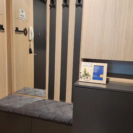 Aroma Luxury Apartment *